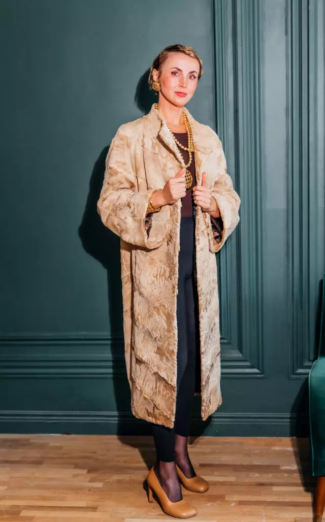 Пальто из каракуля Диагональ